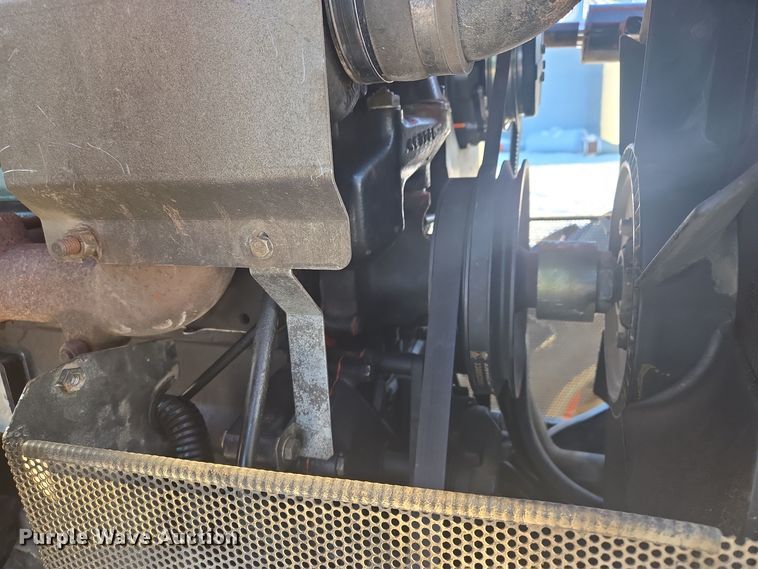 image for item EQ3724 2007 Agco  LT90A MFWD tractor