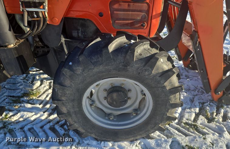 image for item EQ3724 2007 Agco  LT90A MFWD tractor