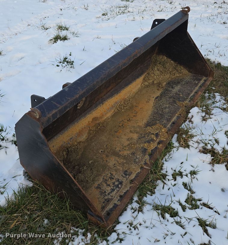 image for item EQ3724 2007 Agco  LT90A MFWD tractor