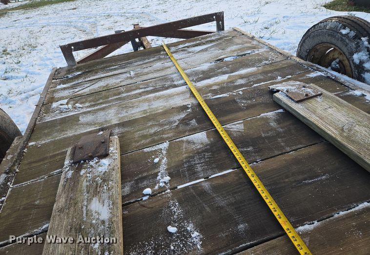 image for item EQ3725 1982 Shop built utility trailer