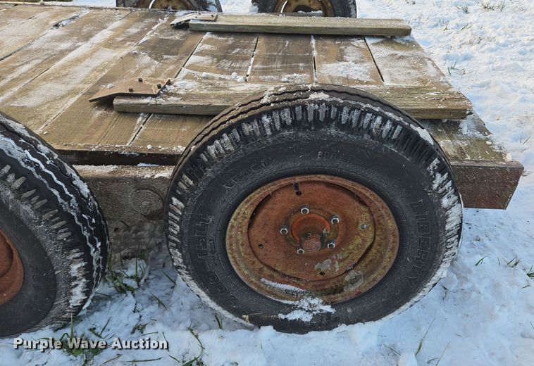 image for item EQ3725 1982 Shop built utility trailer