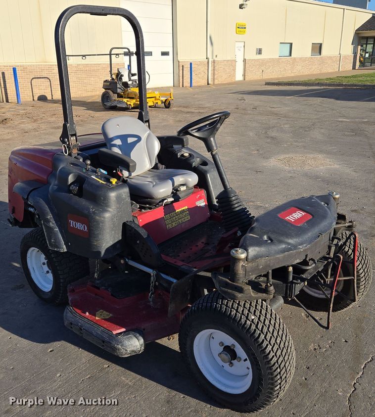 image for item EQ3763 2011 Toro  Groundsmaster 360 lawn mower