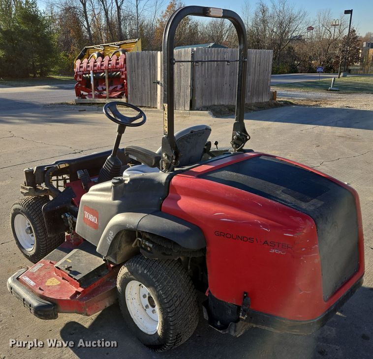 image for item EQ3763 2011 Toro  Groundsmaster 360 lawn mower