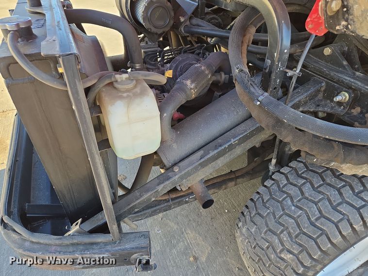 image for item EQ3763 2011 Toro  Groundsmaster 360 lawn mower