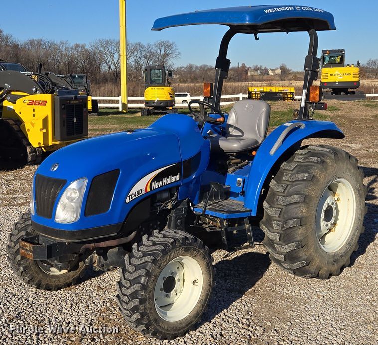 image for item EQ3765 2007 New Holland  TC48DA MFWD tractor