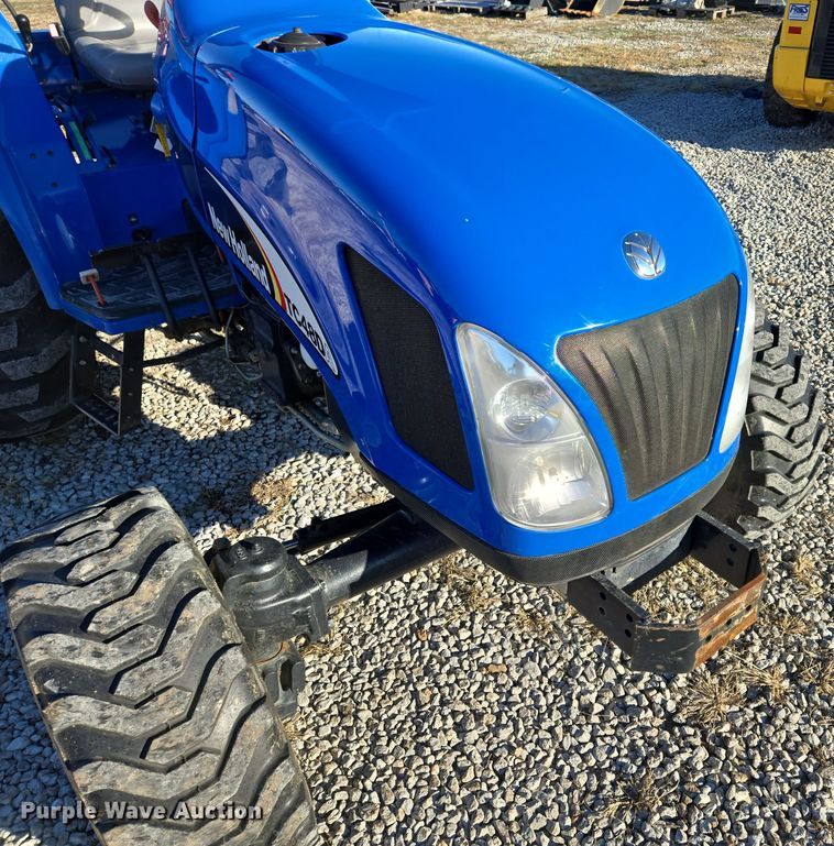 image for item EQ3765 2007 New Holland  TC48DA MFWD tractor