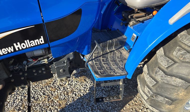 image for item EQ3765 2007 New Holland  TC48DA MFWD tractor