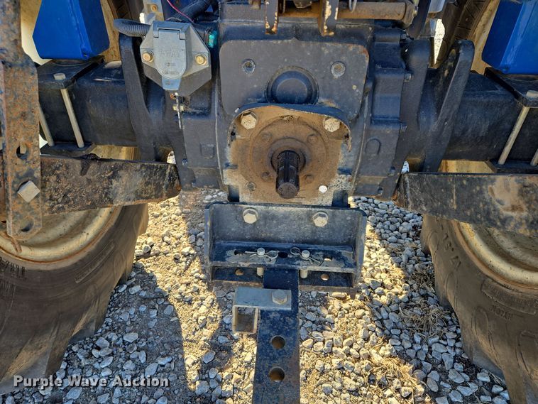 image for item EQ3765 2007 New Holland  TC48DA MFWD tractor