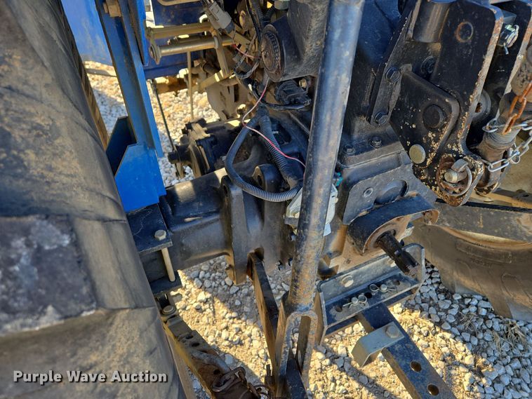 image for item EQ3765 2007 New Holland  TC48DA MFWD tractor