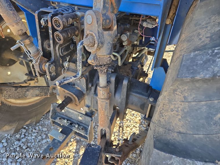 image for item EQ3765 2007 New Holland  TC48DA MFWD tractor