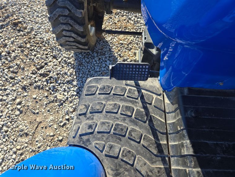 image for item EQ3765 2007 New Holland  TC48DA MFWD tractor