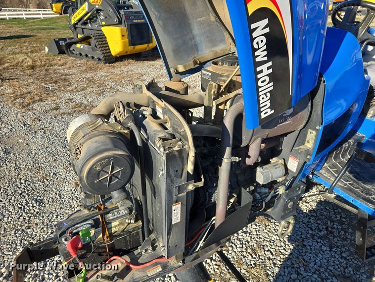 image for item EQ3765 2007 New Holland  TC48DA MFWD tractor