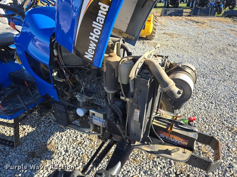 image for item EQ3765 2007 New Holland  TC48DA MFWD tractor