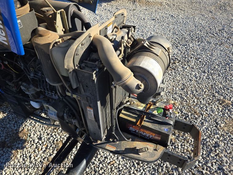 image for item EQ3765 2007 New Holland  TC48DA MFWD tractor