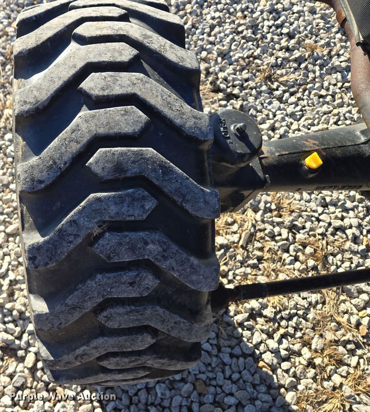 image for item EQ3765 2007 New Holland  TC48DA MFWD tractor