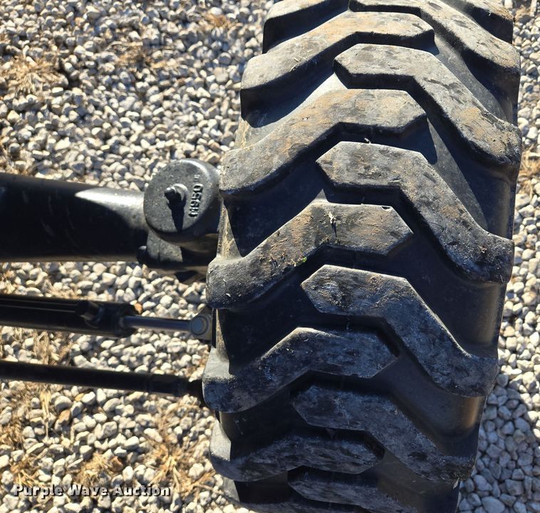 image for item EQ3765 2007 New Holland  TC48DA MFWD tractor