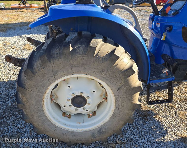 image for item EQ3765 2007 New Holland  TC48DA MFWD tractor