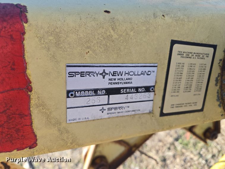 image for item EQ3766 New Holland  256 hay rake