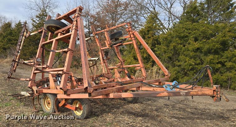 image for item EQ3776 Hesston field cultivator