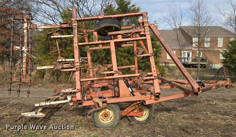 image for item EQ3776 Hesston field cultivator