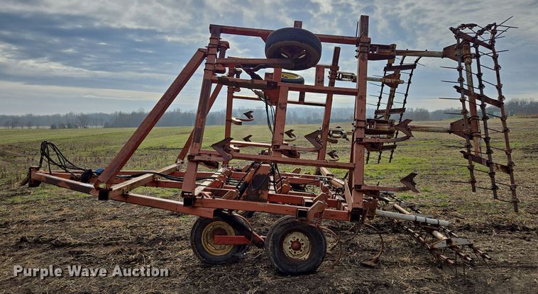 image for item EQ3776 Hesston field cultivator