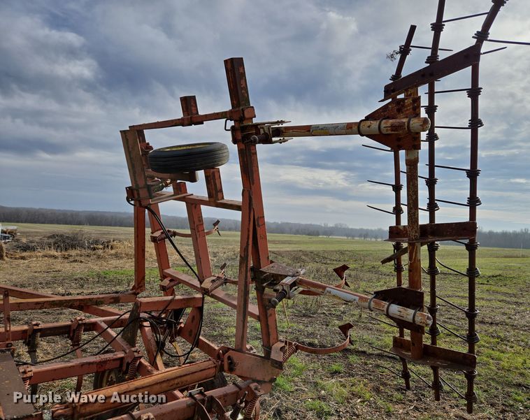 image for item EQ3776 Hesston field cultivator