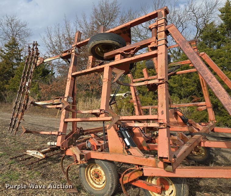 image for item EQ3776 Hesston field cultivator