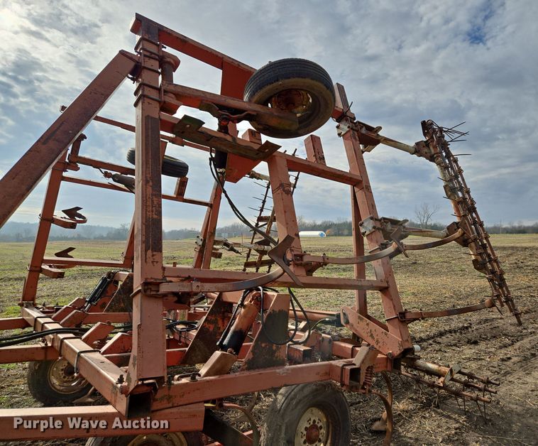 image for item EQ3776 Hesston field cultivator