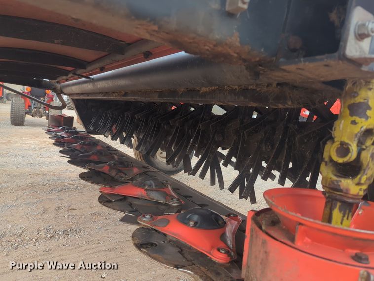 image for item ER1011 2018 Kubota DMC8540T windrower