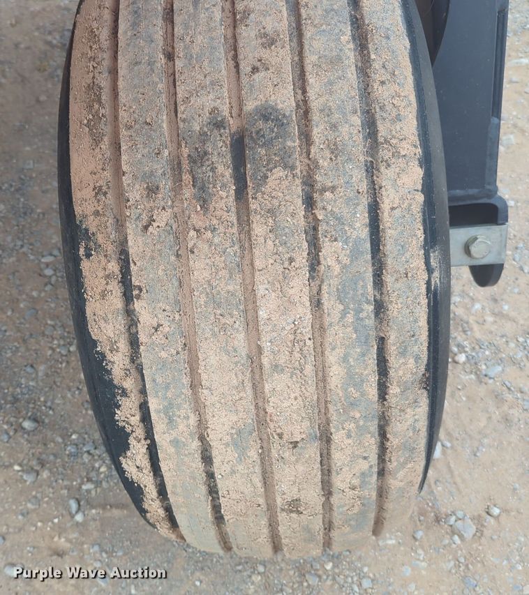 image for item ER1011 2018 Kubota DMC8540T windrower