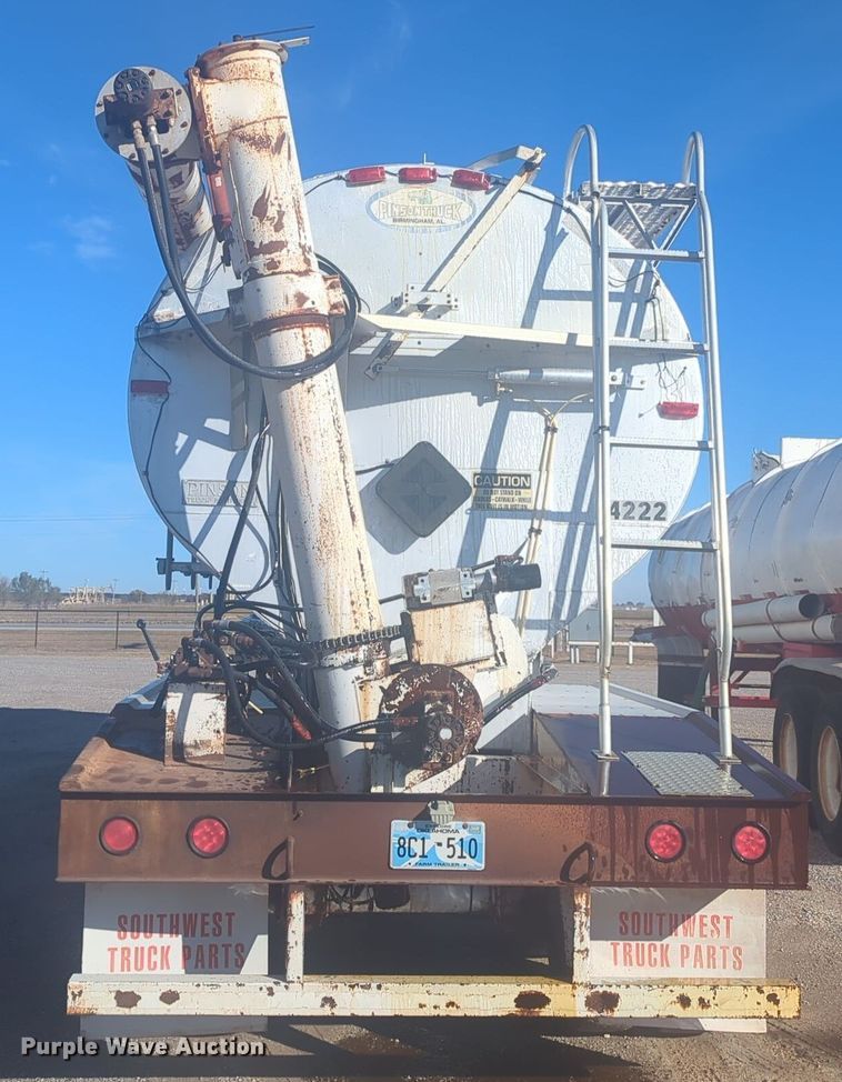 image for item ER4567 2006 Pinson feed delivery trailer