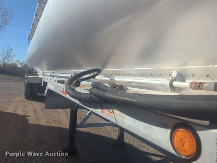 image for item ER4567 2006 Pinson feed delivery trailer