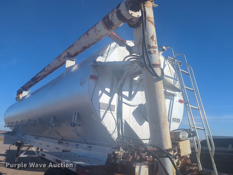 image for item ER4567 2006 Pinson feed delivery trailer