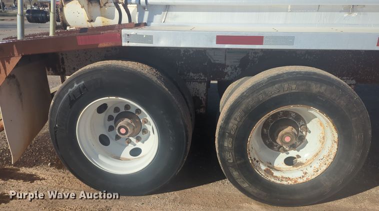 image for item ER4567 2006 Pinson feed delivery trailer