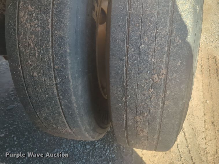 image for item ER4567 2006 Pinson feed delivery trailer