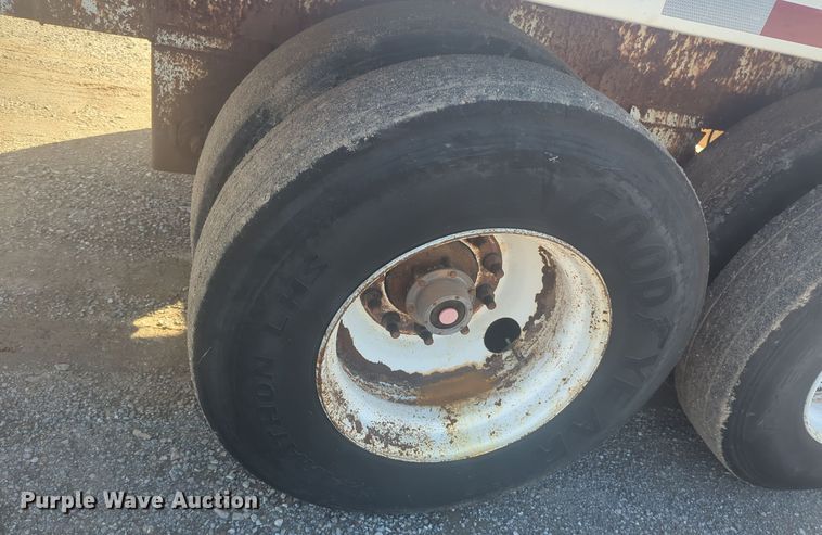 image for item ER4567 2006 Pinson feed delivery trailer