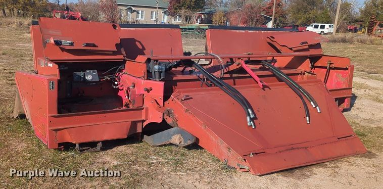 image for item ER4569 Massey Ferguson 9190 swather / windrower head