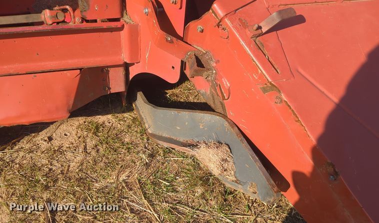image for item ER4569 Massey Ferguson 9190 swather / windrower head