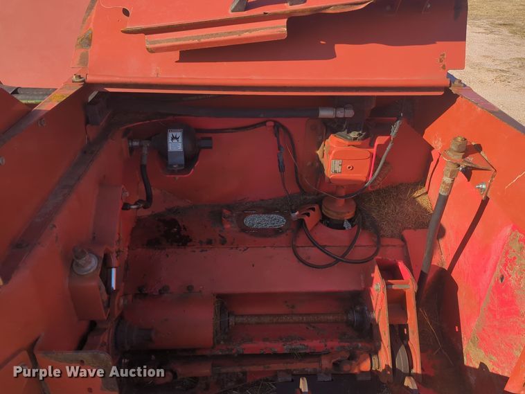 image for item ER4569 Massey Ferguson 9190 swather / windrower head