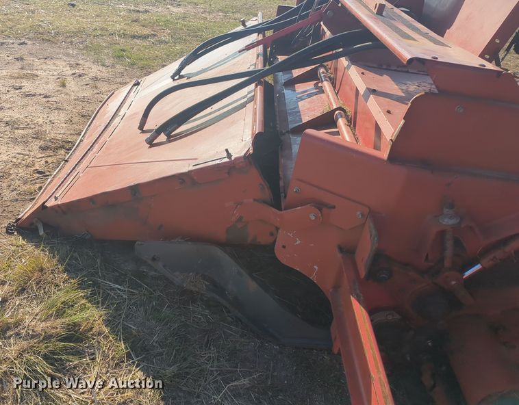 image for item ER4569 Massey Ferguson 9190 swather / windrower head