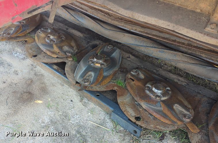 image for item ER4569 Massey Ferguson 9190 swather / windrower head