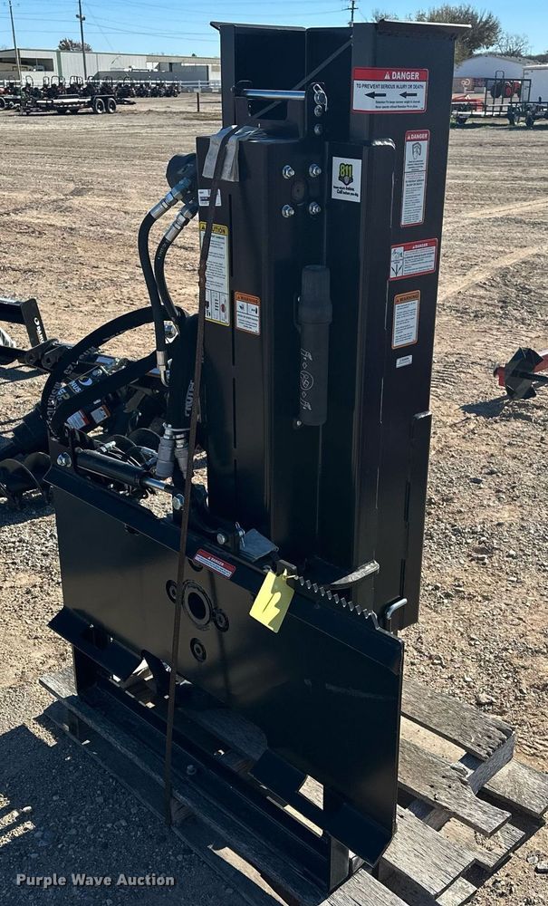 image for item ER4630 Danuser SM40 skid steer post driver