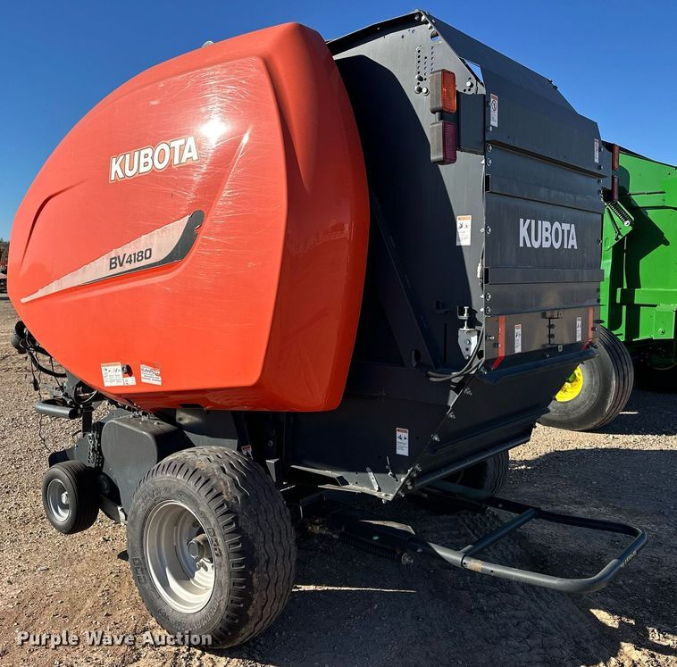 image for item ER4639 2015 Kubota BV4180 round baler