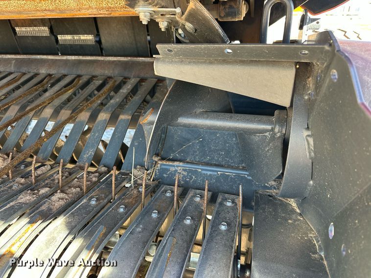 image for item ER4639 2015 Kubota BV4180 round baler