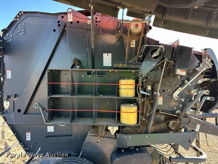 image for item ER4639 2015 Kubota BV4180 round baler