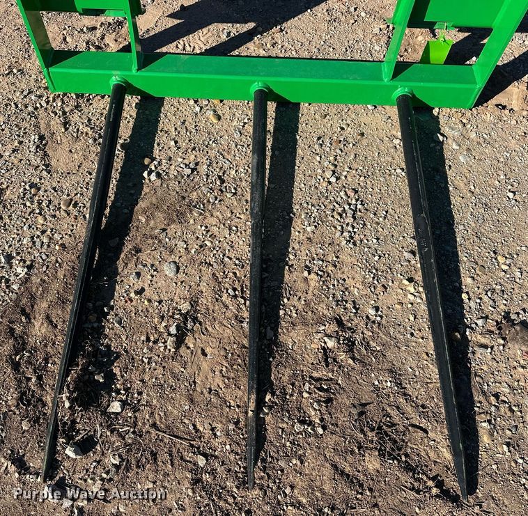 image for item ER4661 Hustler LiftMax LE110 skid steer bale spear