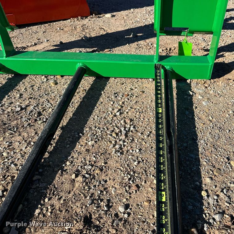 image for item ER4661 Hustler LiftMax LE110 skid steer bale spear