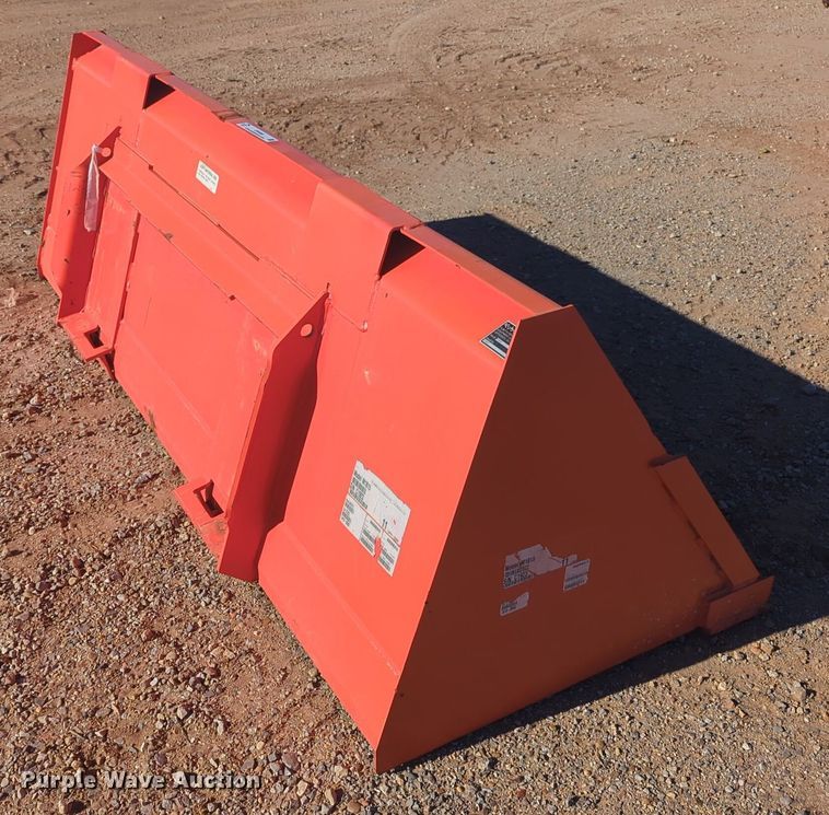 image for item ER4668 Kubota M1815 84