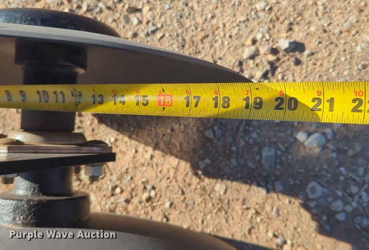 image for item ER4677 Land Pride DH1560 disk harrow