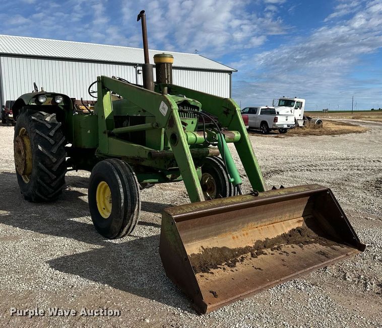 image for item ER8328 1965 John Deere 4020 tractor